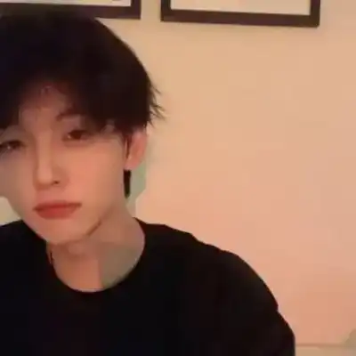 靳高妍